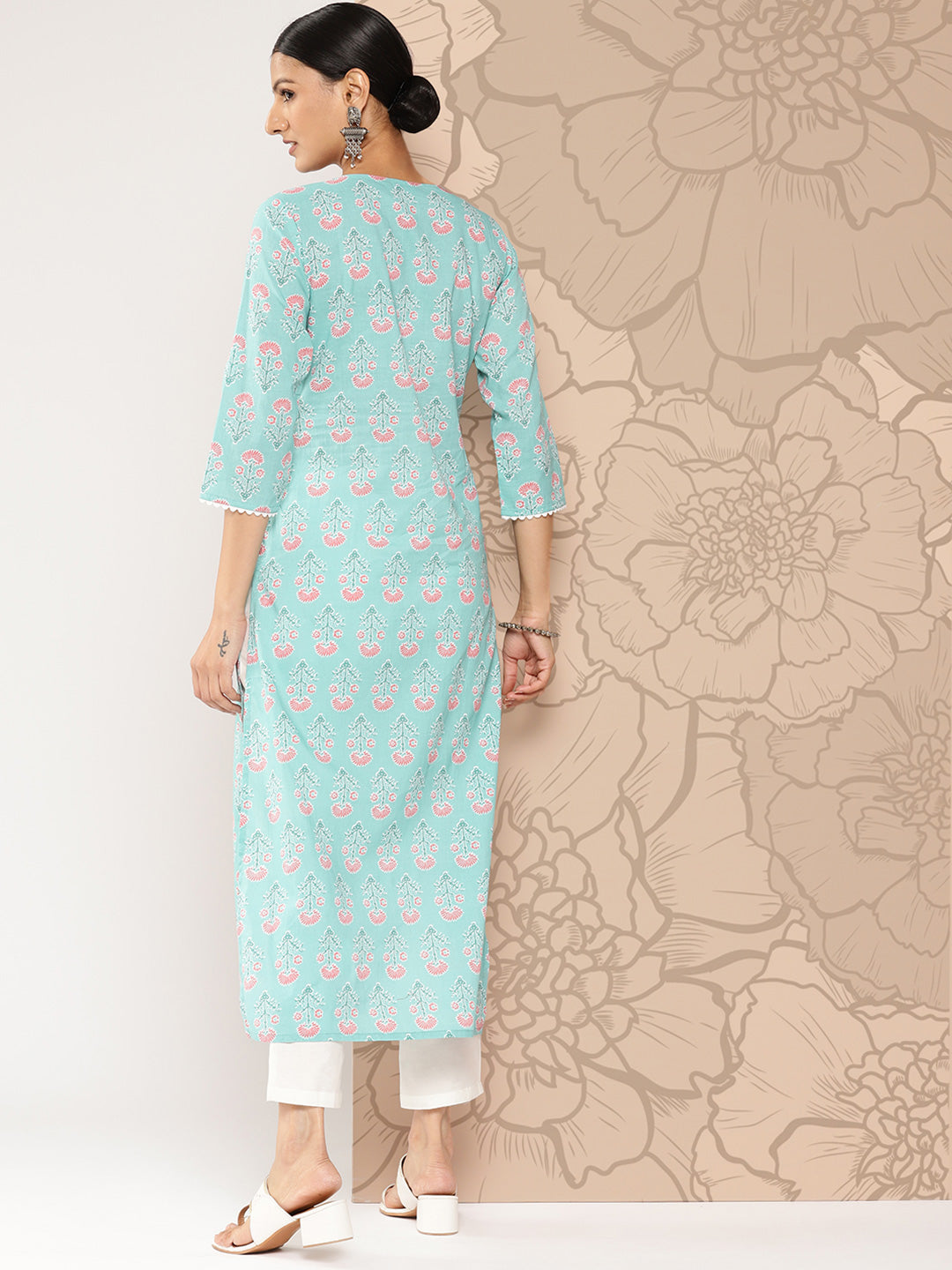 Blue Ethnic Straight Kurta With Three Quarter Sleeves