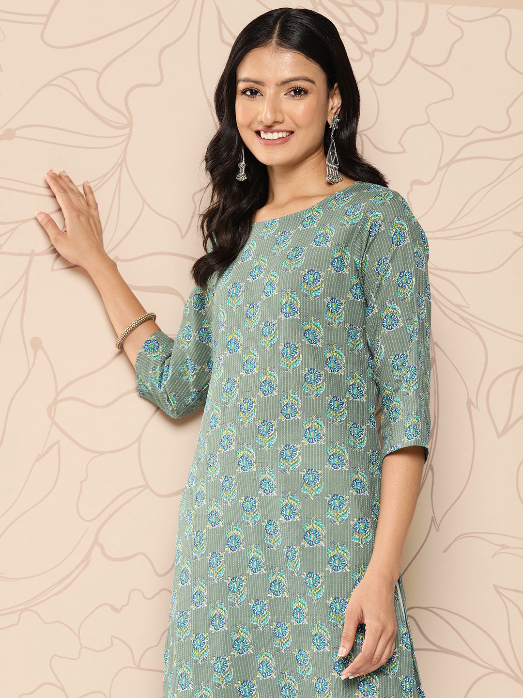Green Ethnic Printed Straight Kurta With Three Quarter Sleeves