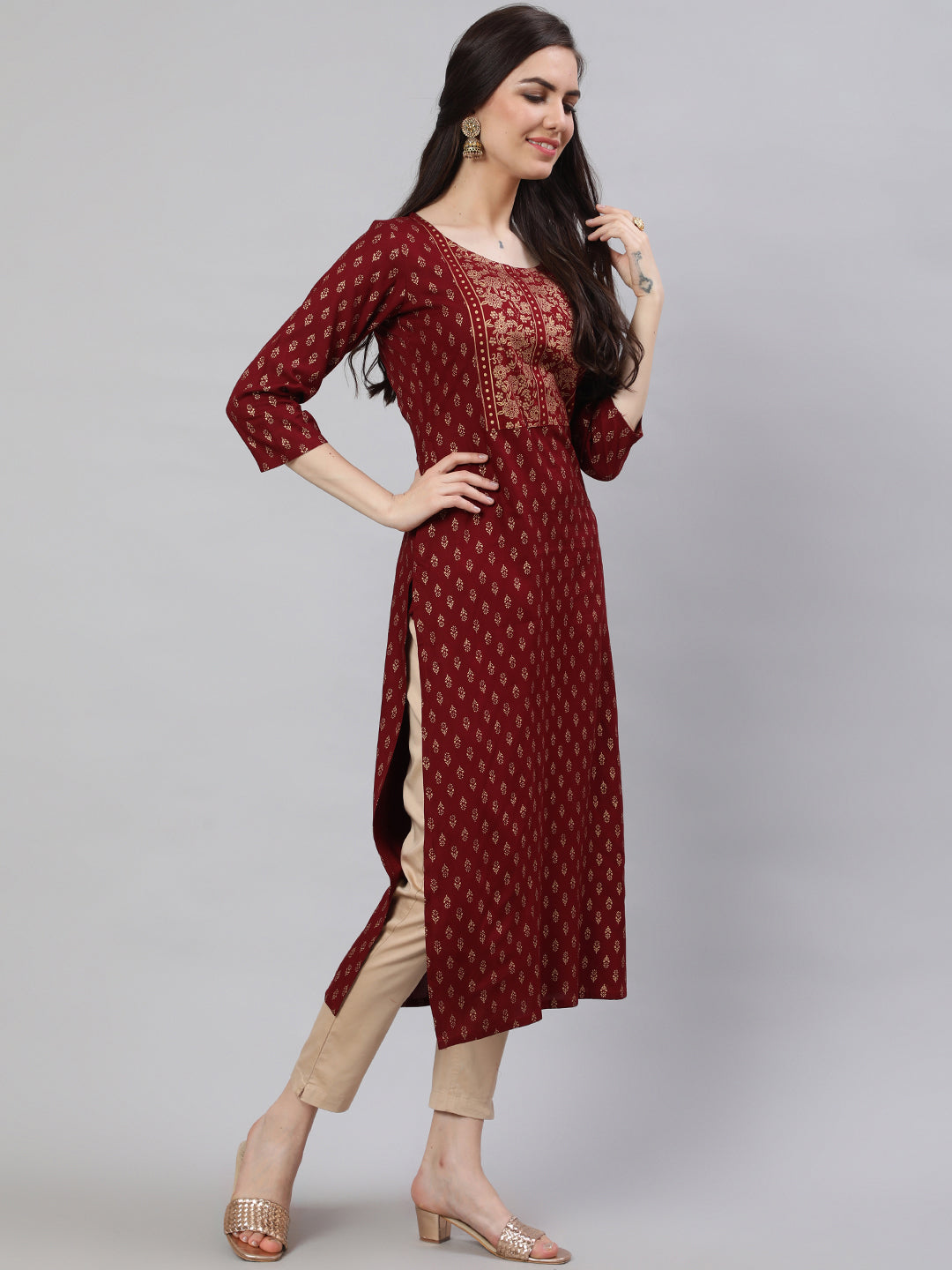 Maroon Printed Straight Kurta With Three Quarter Sleeves