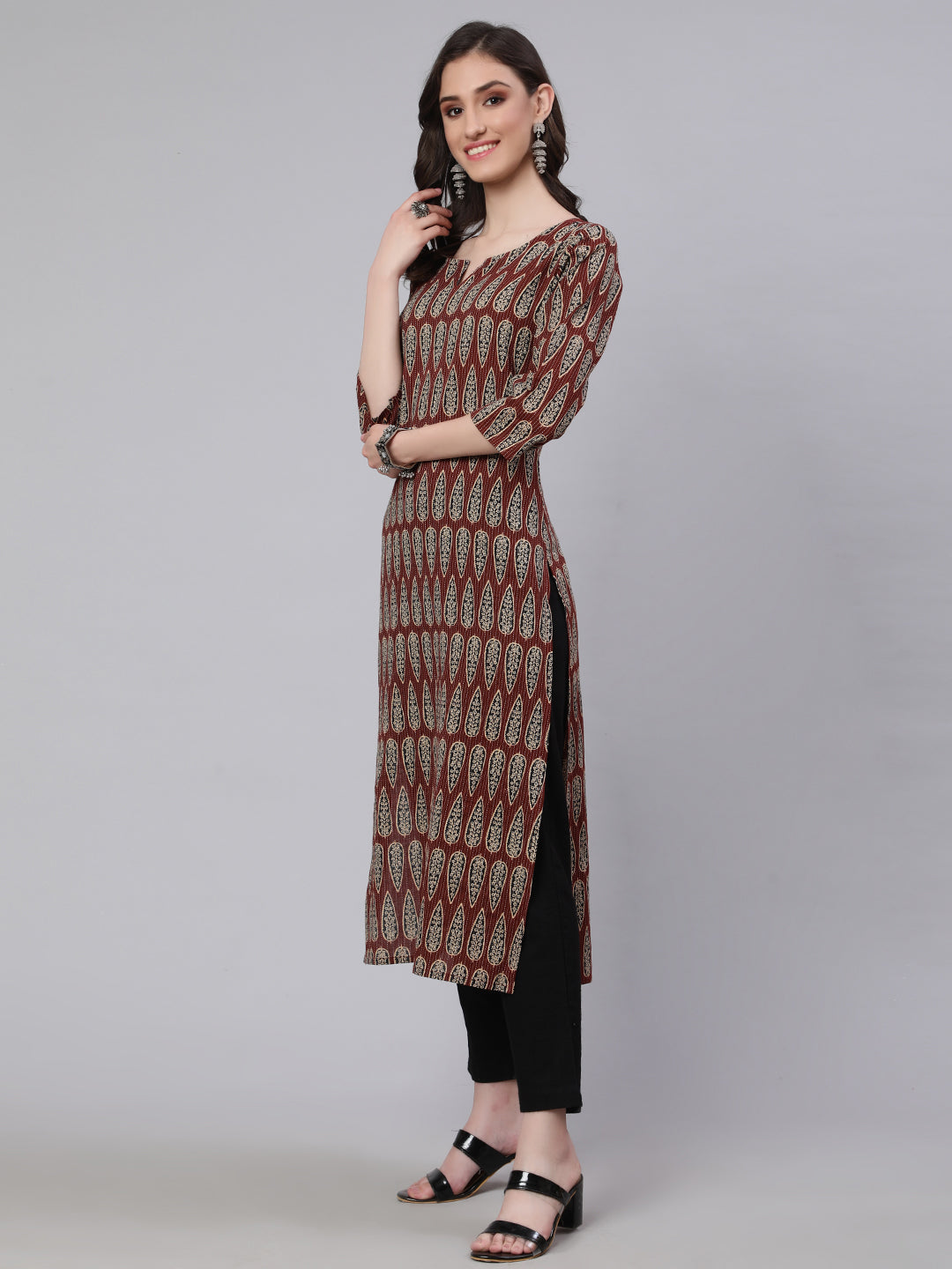 Maroon Printed Straight Kurta With Three Quarter Sleeves