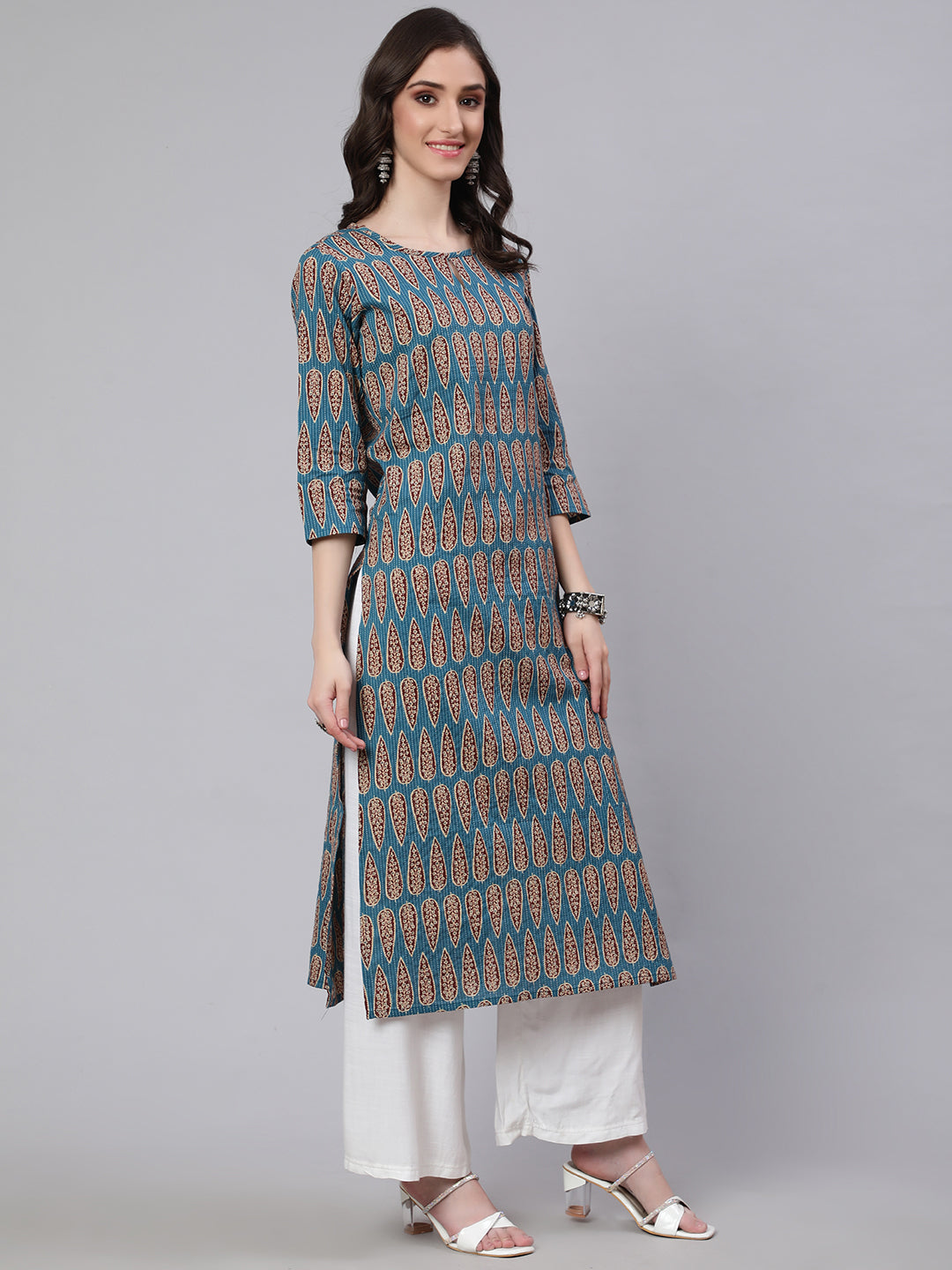 Blue Ethnic Printed Straight Kurta With Three Quarter Sleeves