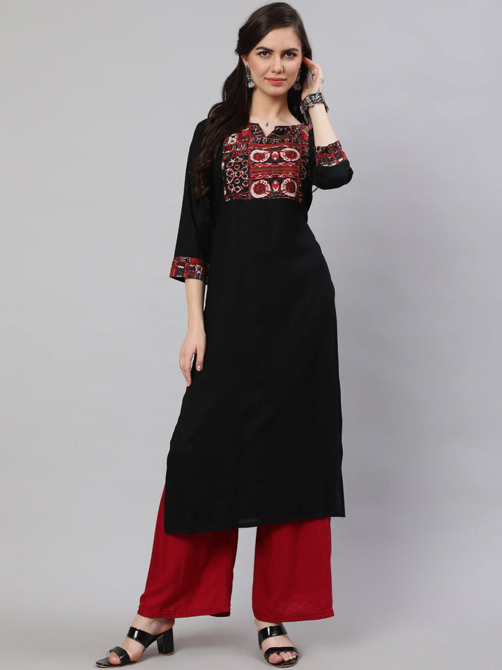 Women Black Printed Yoke straight Kurta With three quarter sleeves