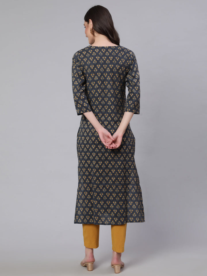 Women Black Printed straight Kurta With three quarter sleeves