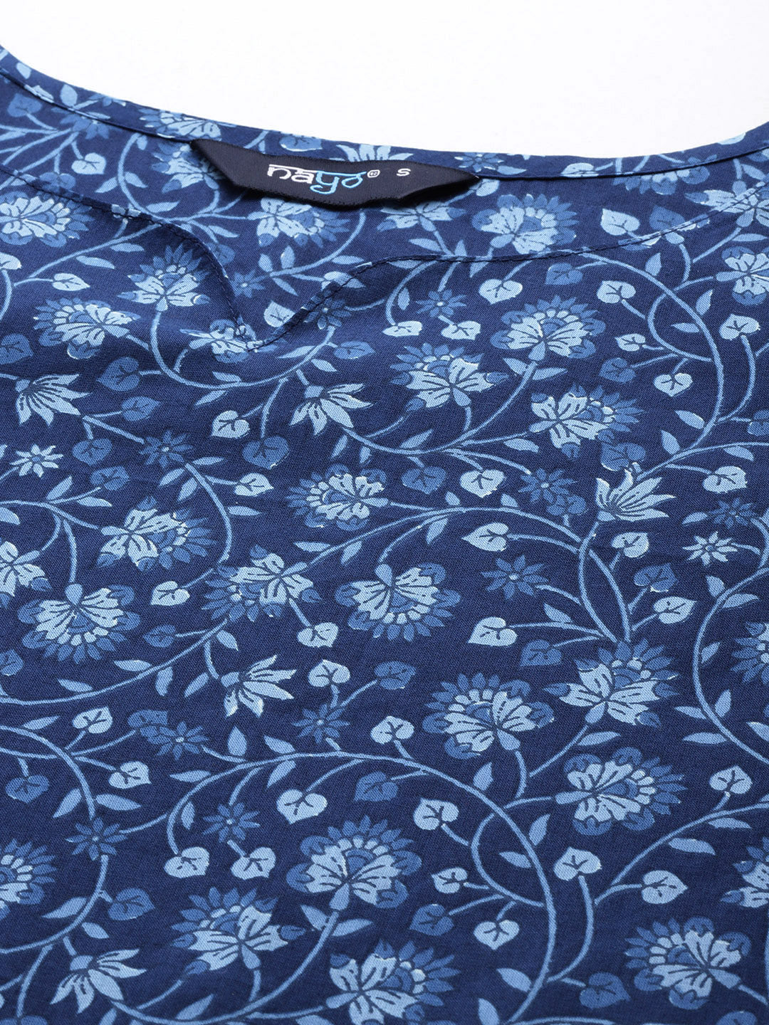 Women Blue Ethnic Printed Straight Kurta with Three Quarter Sleeves