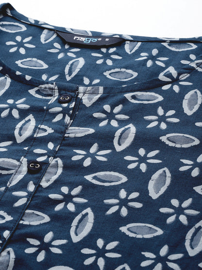 Women Blue Ethnic Printed Straight Kurta with Three Quarter Sleeves