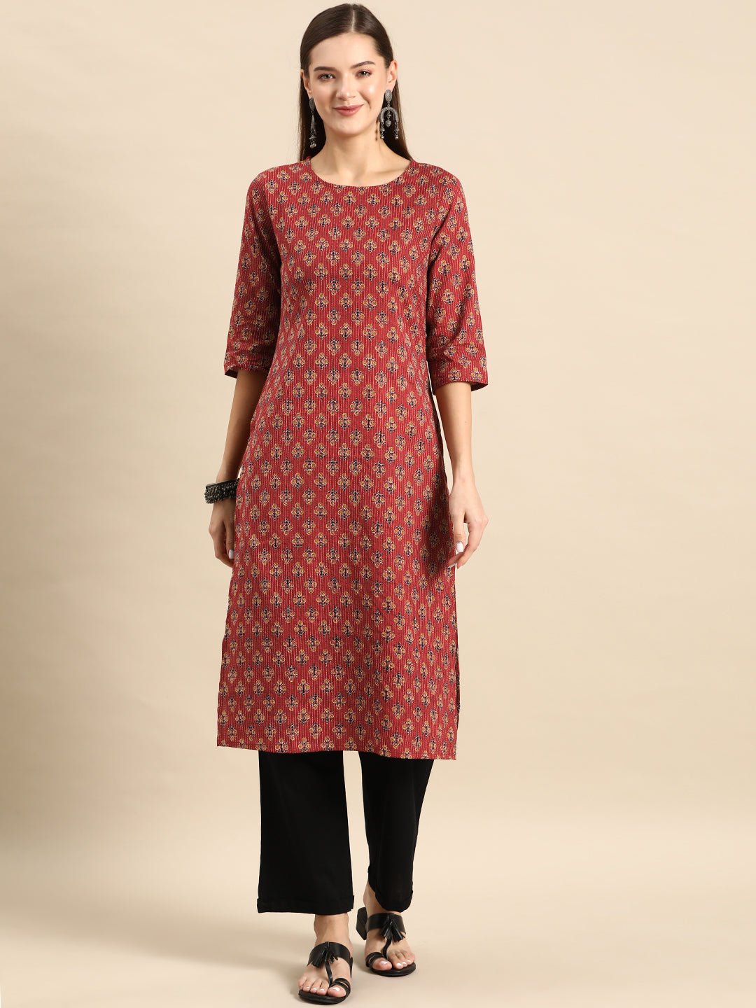 Maroon Printed Straight Kurta With Three Quarter Sleeves