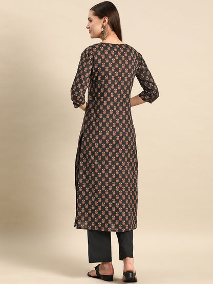 Black Printed Straight Kurta With Three Quarter Sleeves