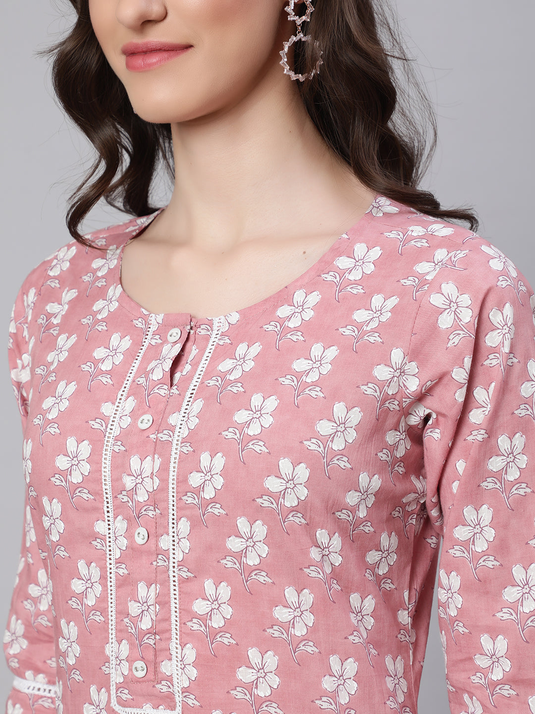 Pink Printed Straight Kurta With Three Quarter Sleeves