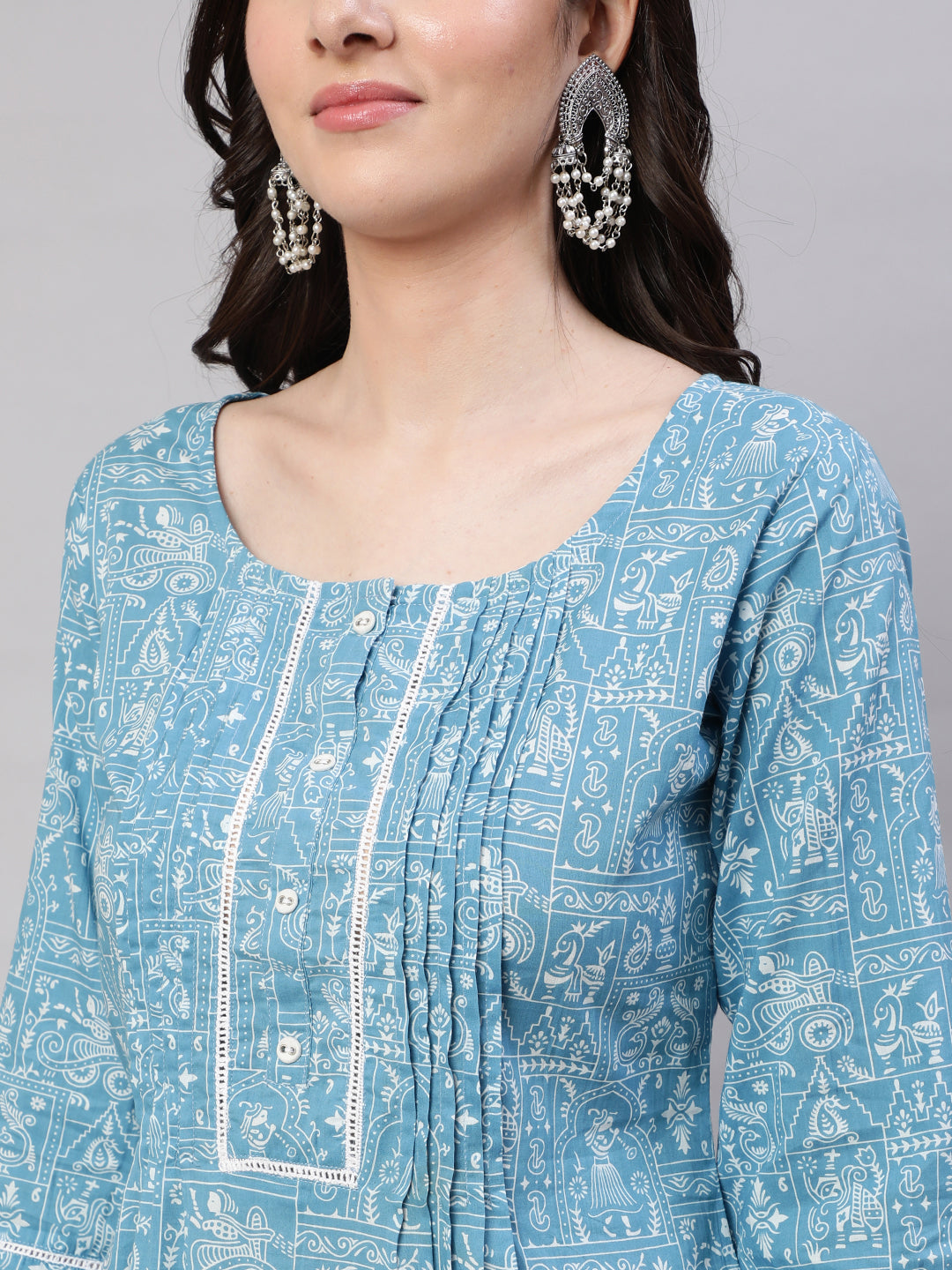 Blue Ethnic Printed Straight Kurta With Three Quarter Sleeves