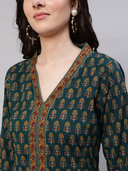 Green Ethnic Printed Straight Kurta With Three Quarter Sleeves