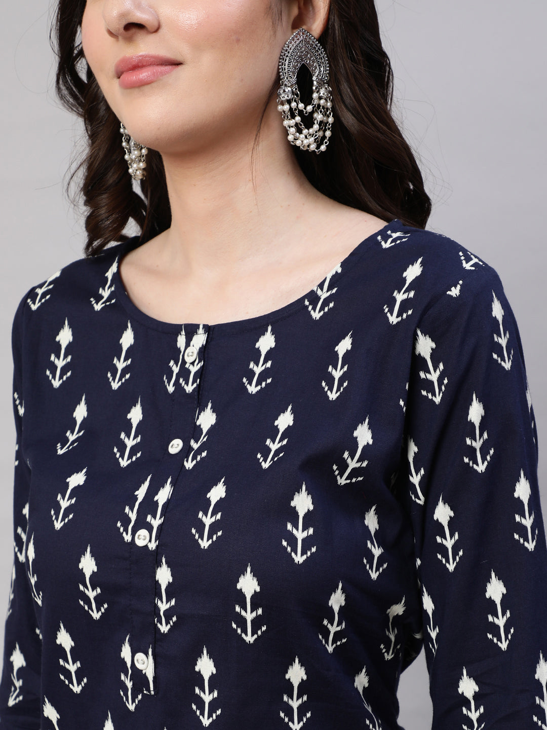 Navy Blue Printed Straight Kurta With Three Quarter Sleeves