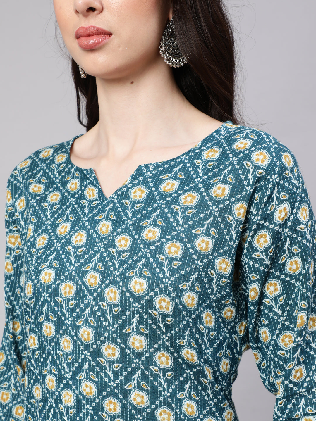 Green Ethnic Printed Straight Kurta With Three Quarter Sleeves