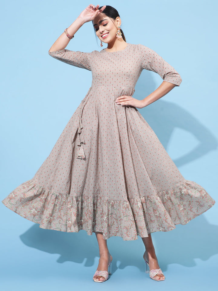 Cotton Calf Length Printed Flared 3/4 Sleeve Round Neck Kurta