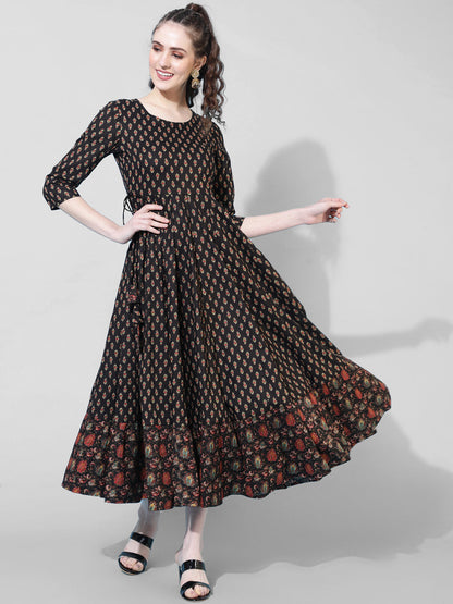 Cotton Calf Length Printed Flared 3/4 Sleeves Round Neck Kurta