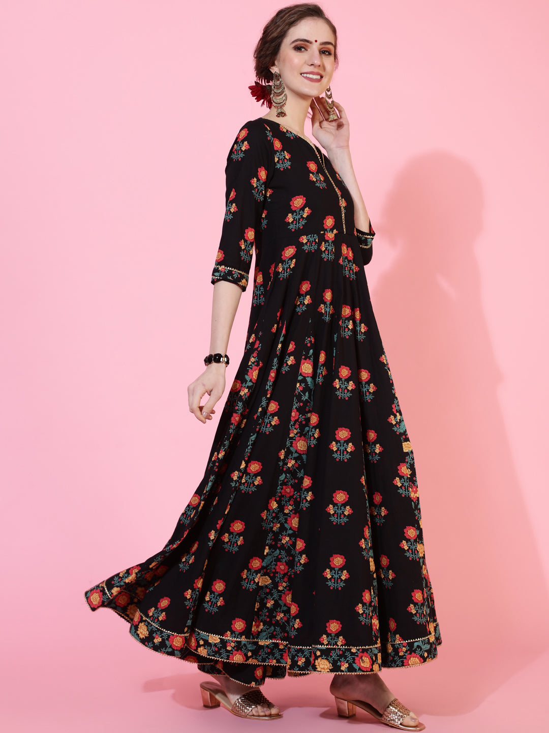 Cotton Ankle Length Length Printed Flared 3/4 Sleeves Sweetheart Neck Kurta