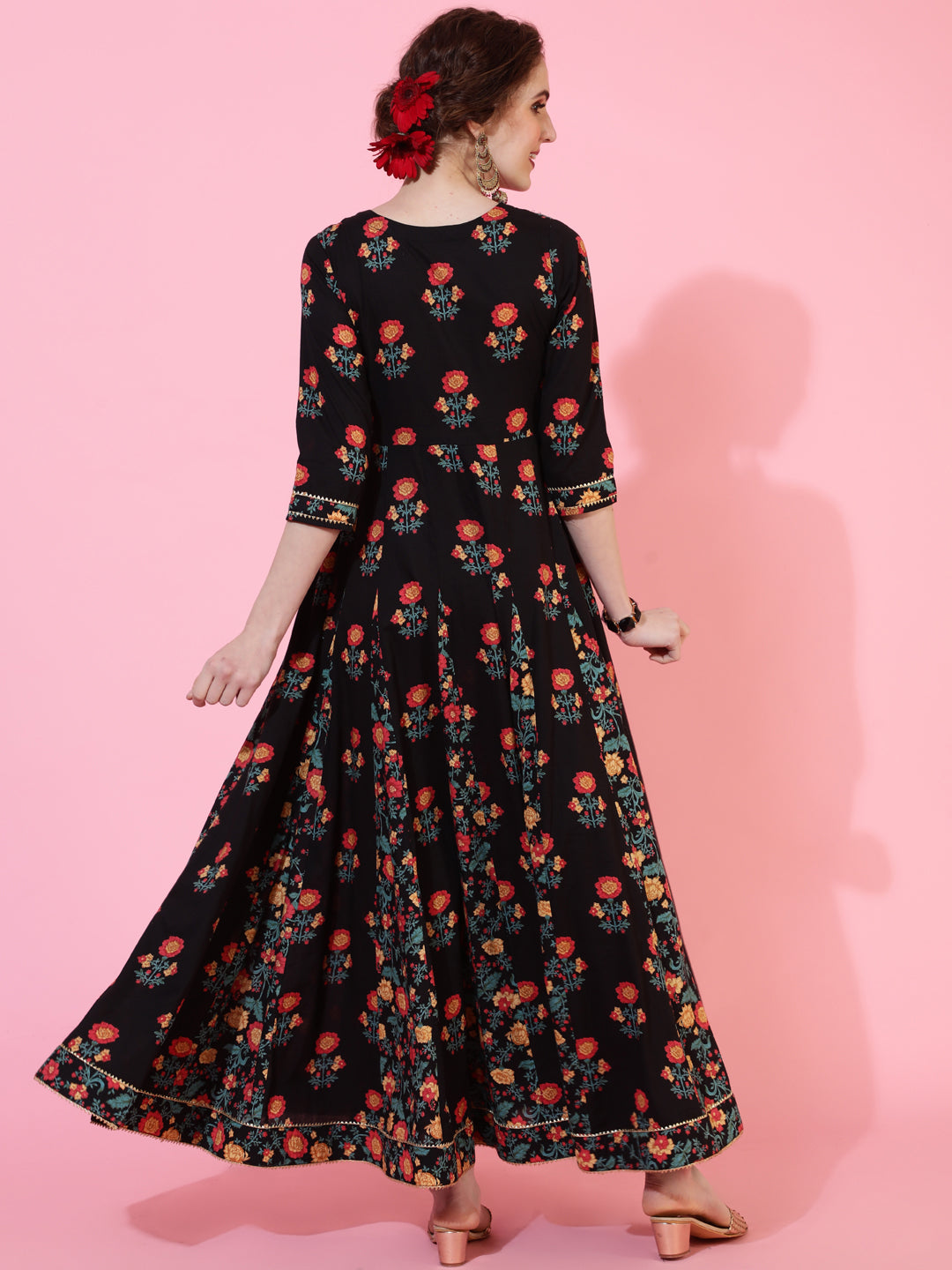 Cotton Ankle Length Length Printed Flared 3/4 Sleeves Sweetheart Neck Kurta