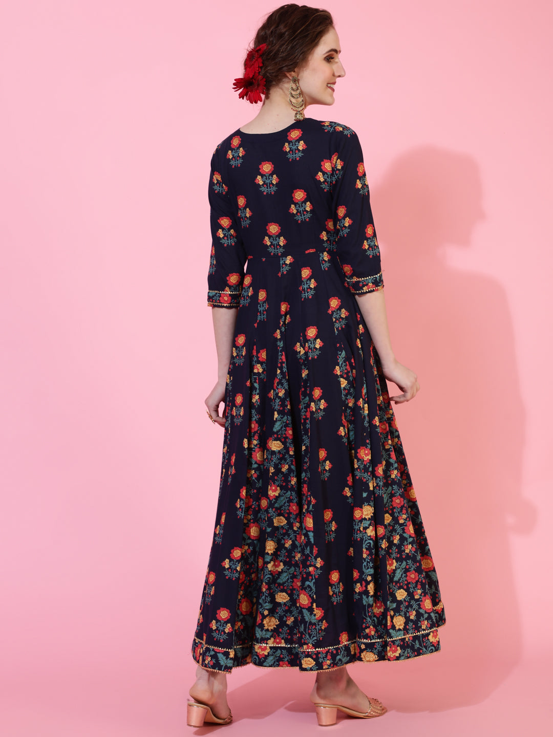 Cotton Ankle Length Length Printed Flared 3/4 Sleeves Sweetheart Neck Kurta