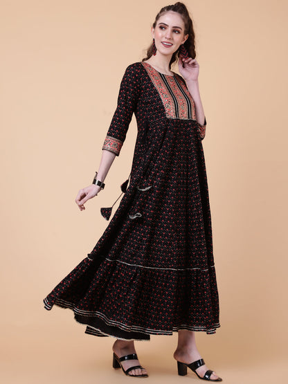 Rayon Ankle Length Length Printed Flared 3/4 Sleeves Round Neck Kurta