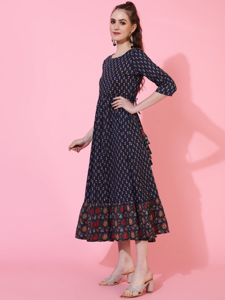 Cotton Calf Printed Flared 3/4 Sleeve Round Neck Kurta