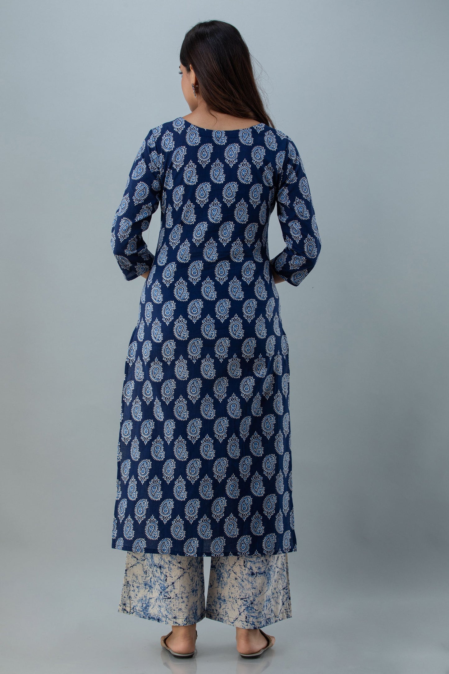 Printed Straight Calf Lenth 3/4 Sleeves Round Neck Cotton Kurta Set