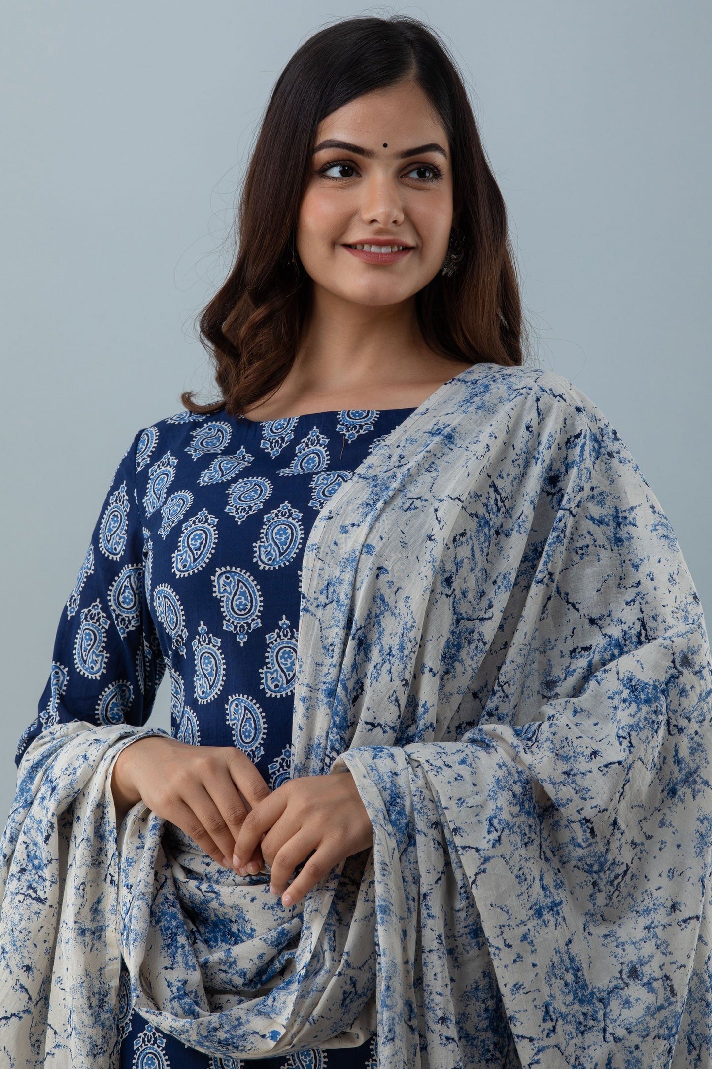 Printed Straight Calf Lenth 3/4 Sleeves Round Neck Cotton Kurta Set