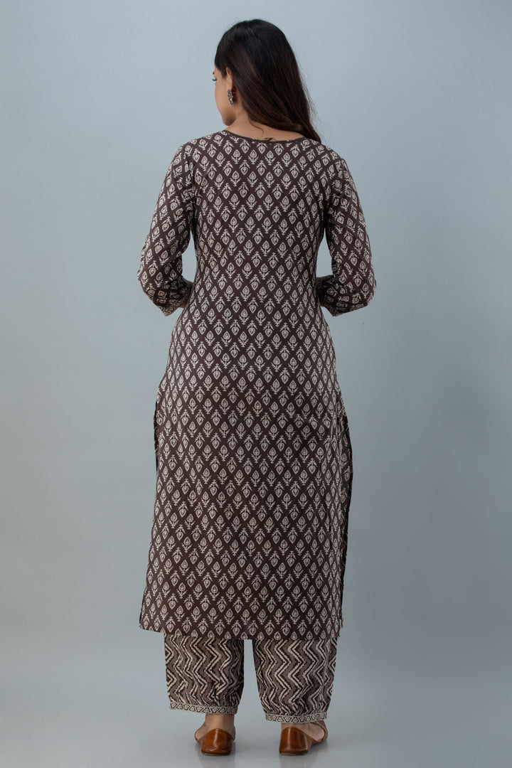 Printed Straight Calf Lenth 3/4 Sleeves Round Neck Cotton Kurta Set
