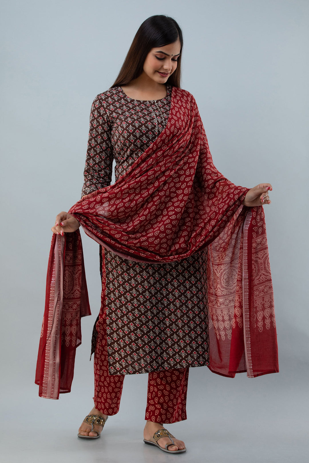 Cotton Calf Length Printed  Straight 3/4 Sleeves Round Neck Kurta Set