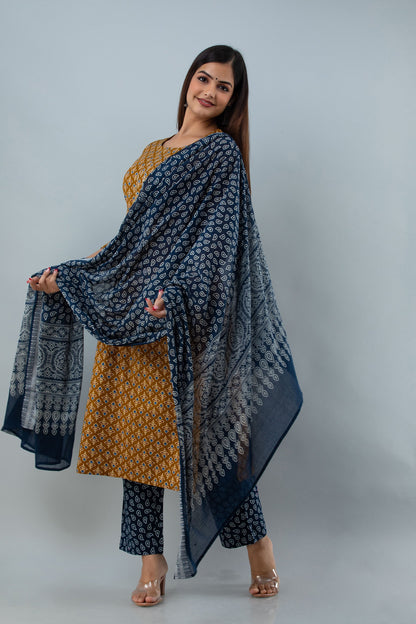 Cotton Calf Length Printed  Straight 3/4 Sleeves Round Neck Kurta Set