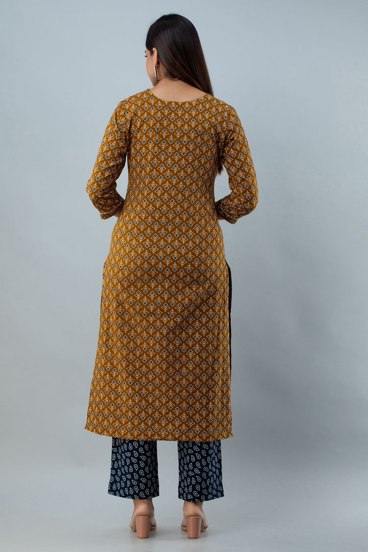 Cotton Calf Length Printed  Straight 3/4 Sleeves Round Neck Kurta Set