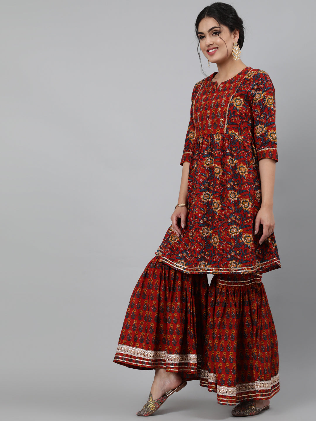 Cotton Hand Work 3/4 Sleeve Flared Round Neck Knee Length Length Kurta Set