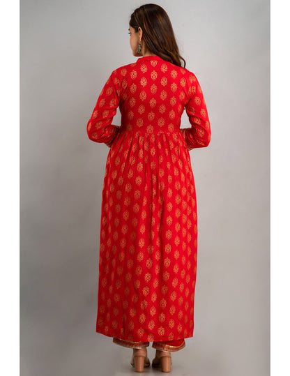 Rayon Embroidered 3/4 Sleeve Flared Round Neck Calf Length Kurta Set