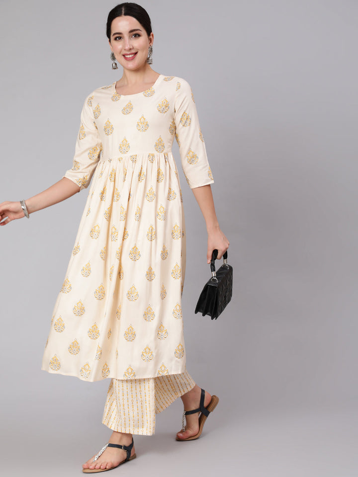 Rayon Calf Length Printed Flared 3/4 Sleeve Round Neck Set