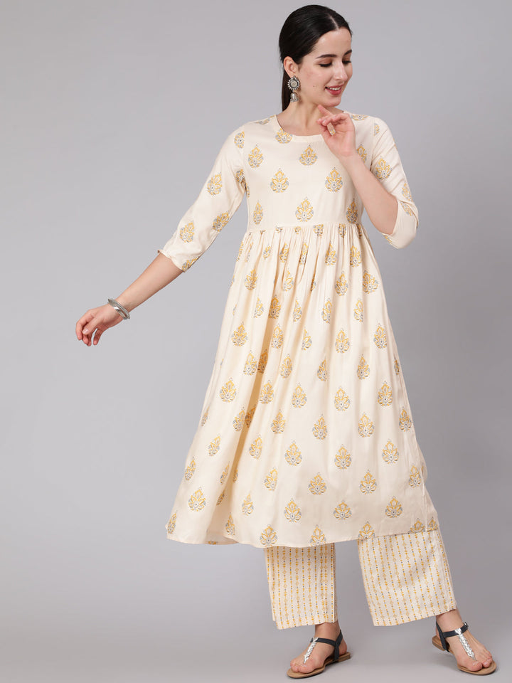 Rayon Calf Length Printed Flared 3/4 Sleeve Round Neck Set