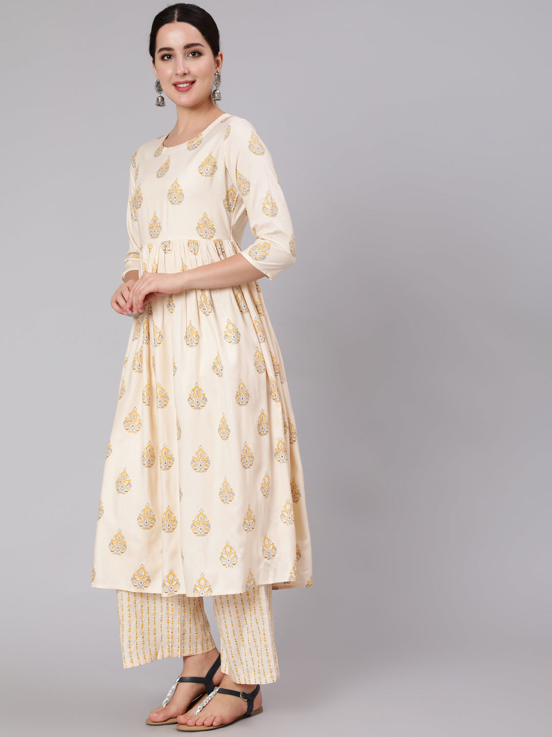 Rayon Calf Length Printed Flared 3/4 Sleeve Round Neck Set