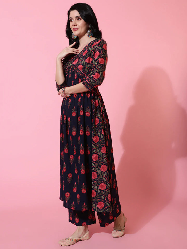 Cotton Calf Length Semi Flared 3/4 Sleeves Printed V-Neck Kurta Bottom Dupatta Set
