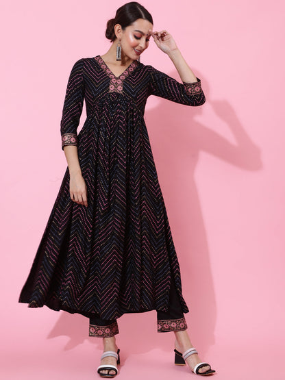 Rayon Calf Length Printed Semi-Flared 3/4 Sleeves V-Neck Kurta Bottom Set