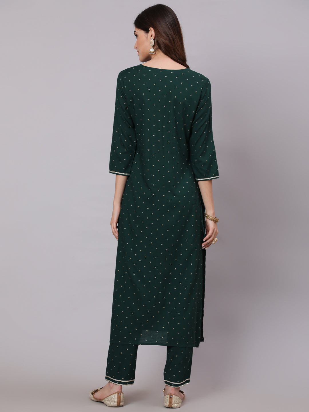 Rayon Calf Length Foil Print Straight 3/4 Sleeve Round Neck Kurta Pant
