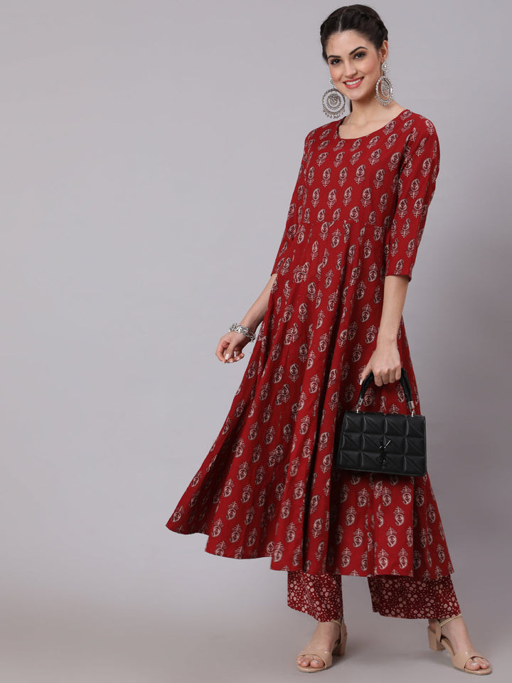 Cotton Calf Length Printed Flared 3/4 Sleeve Round Neck Kurta Palazzo