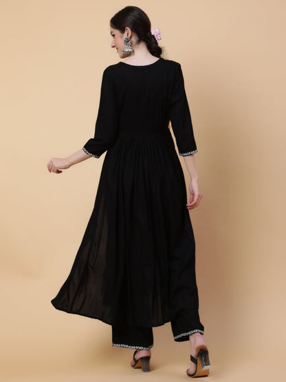 Rayon  Calf Length Solid Flared 3/4 Sleeves V-Neck Kurta Bottom Set