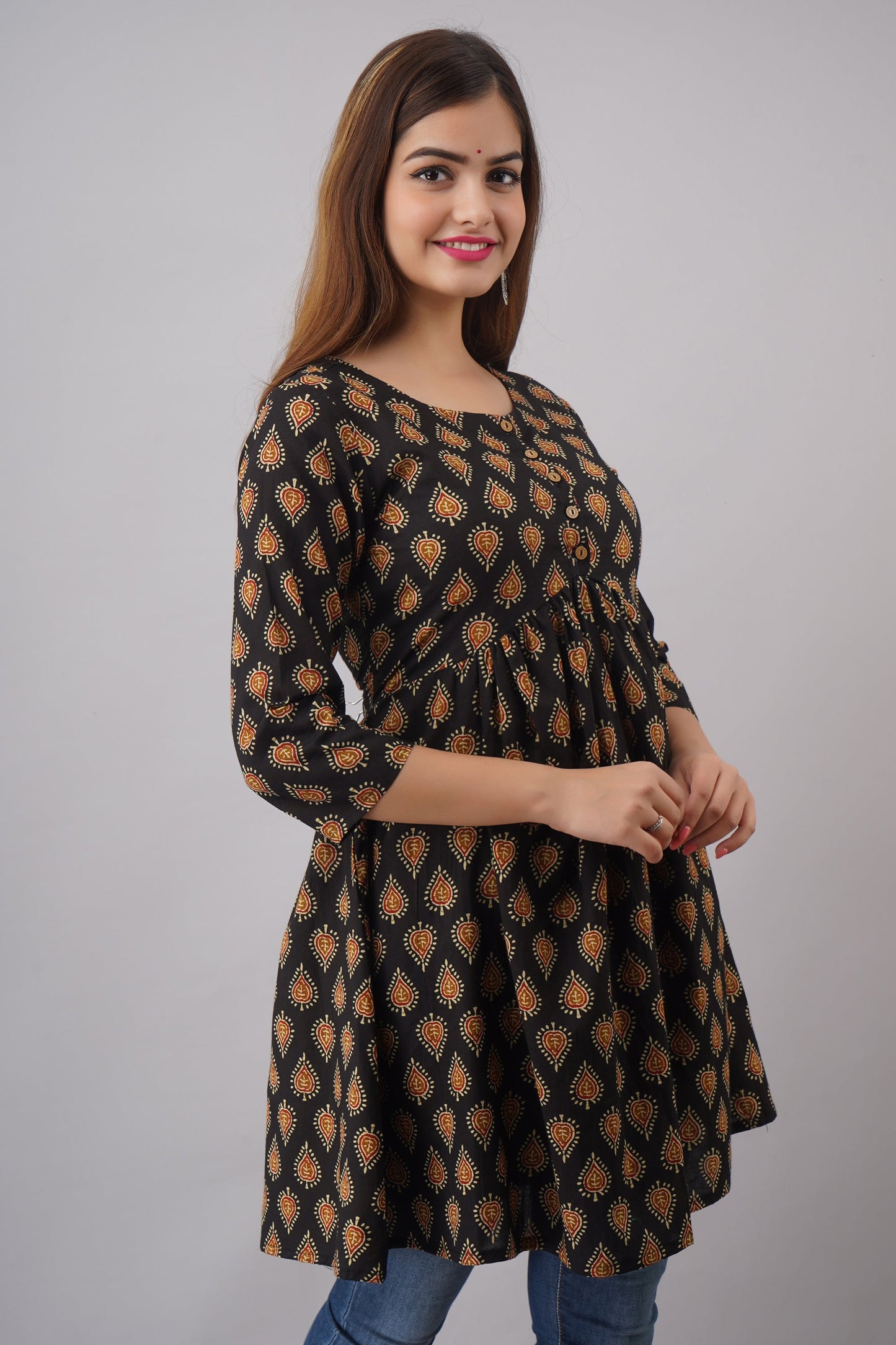 Cotton Short Length Printed  Flared 3/4 Sleeves Round Neck Top