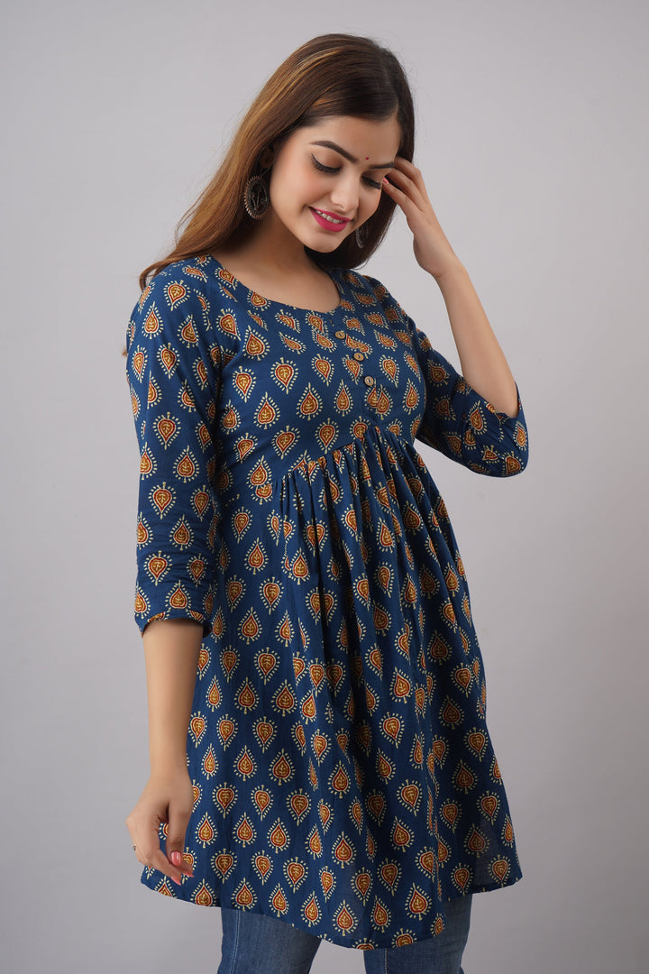 Cotton Short Length Printed  Flared 3/4 Sleeves Round Neck Top