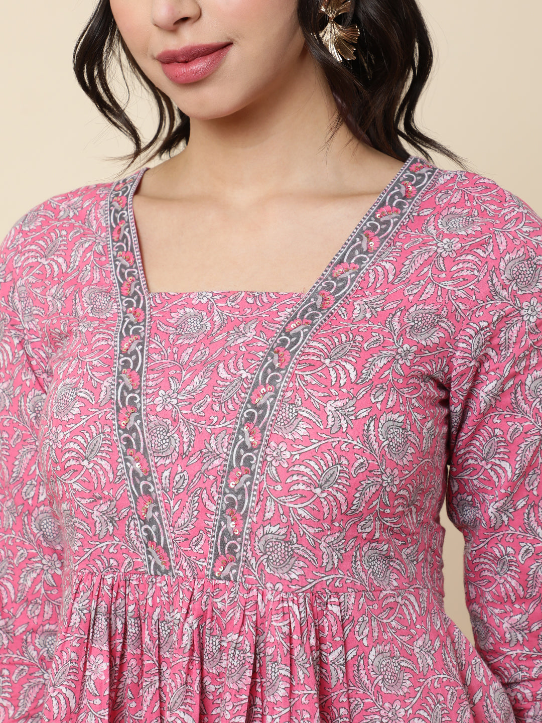 Cotton  Short Length Length Printed  3/4 Sleeve Square  Top