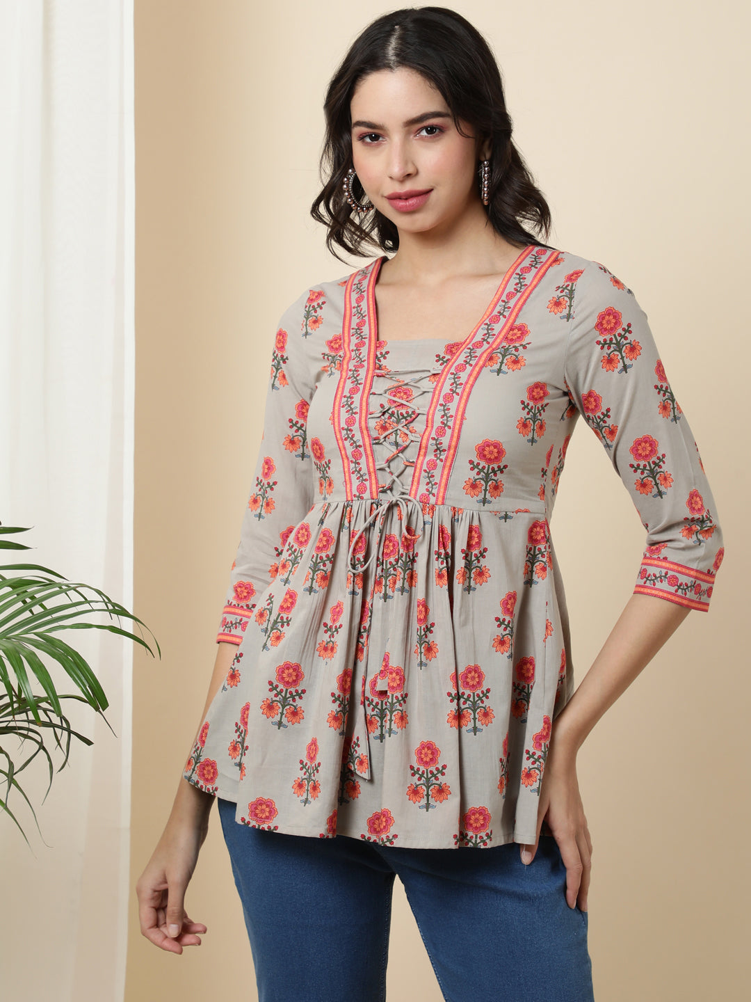 Cotton  Short Length Length Printed  3/4 Sleeve Square  Top