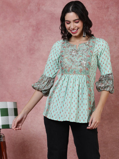 Cotton  Short Length Length Printed  3/4 Sleeve Square  Top