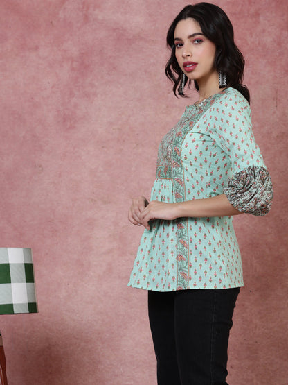 Cotton  Short Length Length Printed  3/4 Sleeve Square  Top