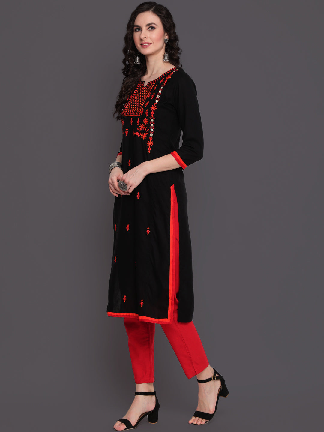 Embroidered Straight Calf Length 3/4 Sleeves Round Neck Rayon Kurta