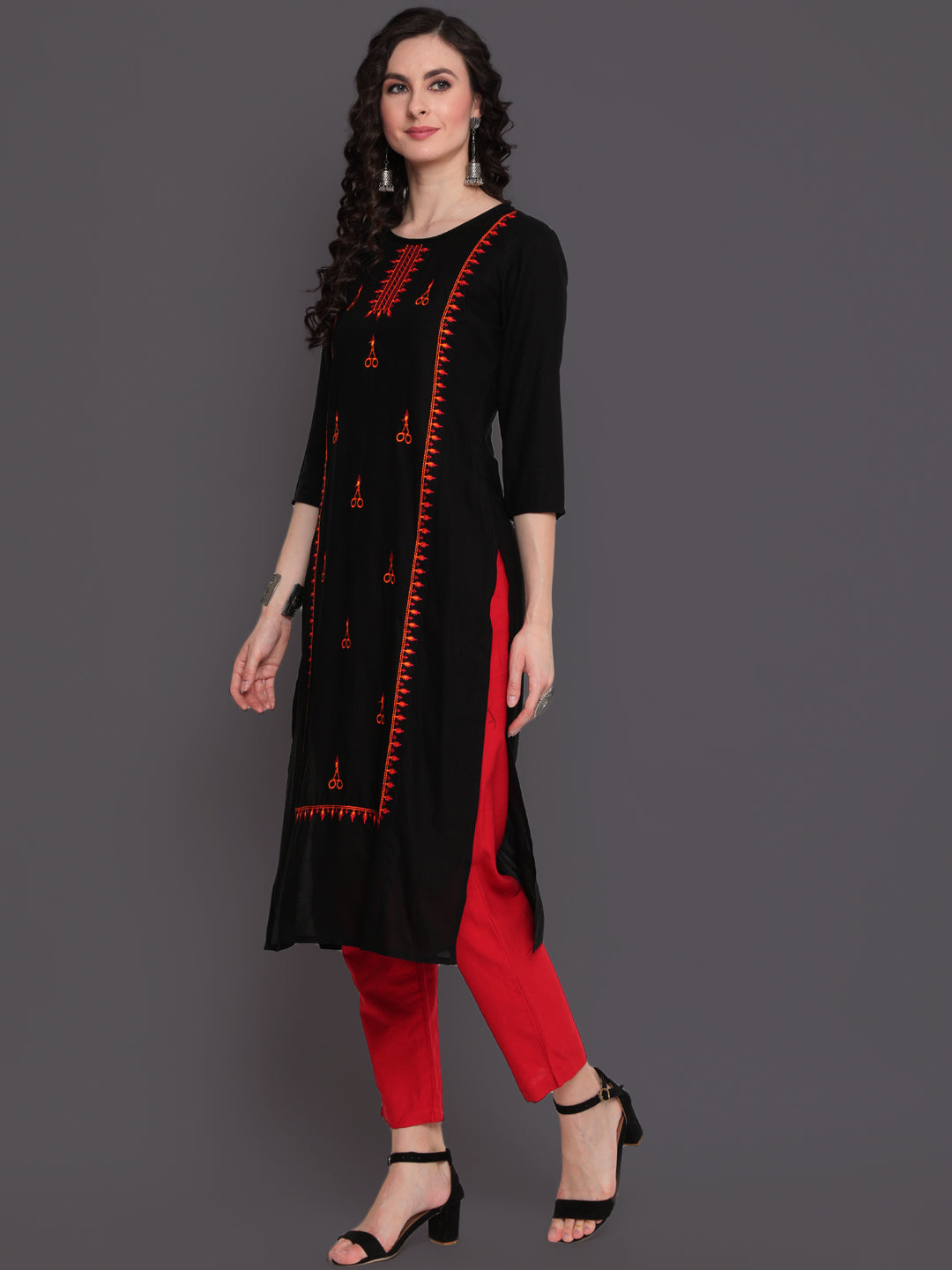 Embroidered Straight Calf Length 3/4 Sleeves Round Neck Rayon Kurta