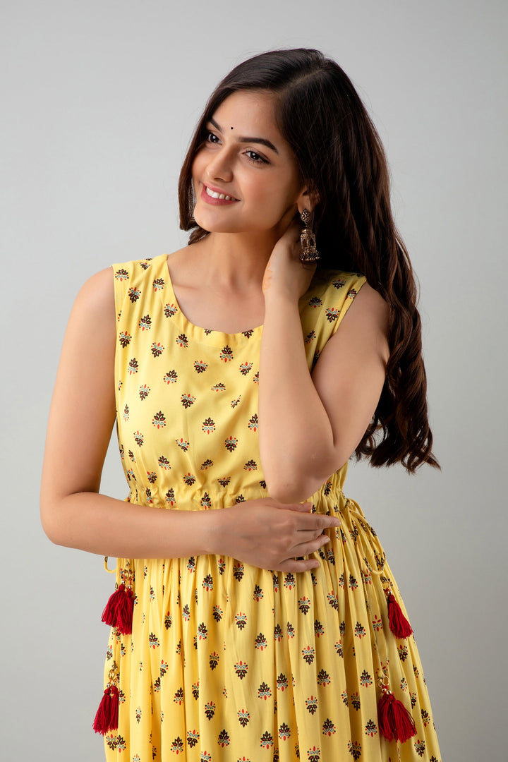 Printed Flared Calf Length Sleeveless Boat Neck Rayon Kurta Dress