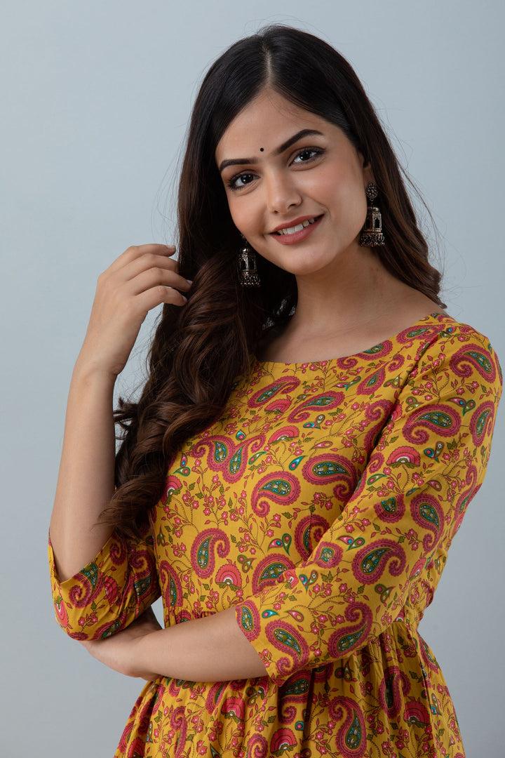 Printed Flared Ankle 3/4 Sleeves Round Neck Cotton Kurta