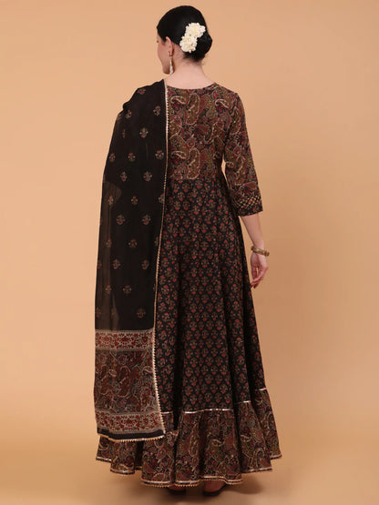 Cotton Full Length Embroidered Flared 3/4 Sleeve Round Neck Kurta Dupatta Set